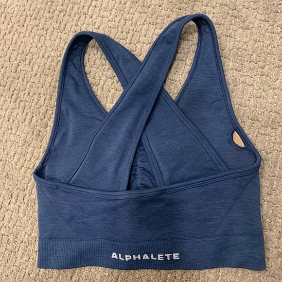 Alphalete Amplify Sports Bra - Picture 2 of 2